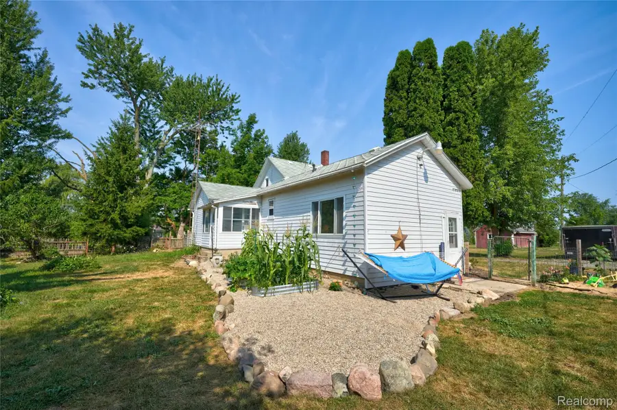 1175 S Morrish Road, Flint, MI 48532 - #3