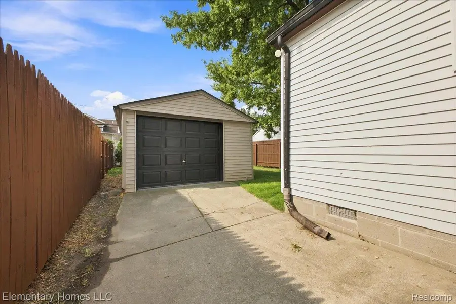 7388 Mckinley, Center Line, MI 48015 - #3