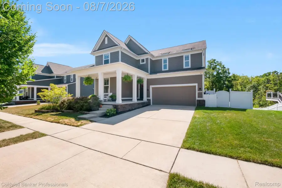 50477 Eisenhower Drive, Canton, MI 48188 - #2