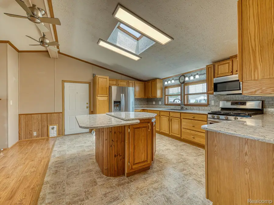 825 Stevens Trail, Monroe, MI 48161 - #2