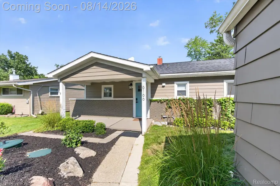 6166 Borowy Drive, Commerce Township, MI 48382 - #2