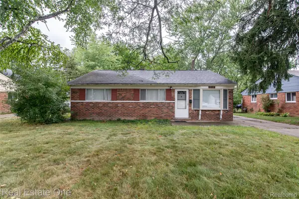 28051 Stuart Avenue, Southfield, MI 48076