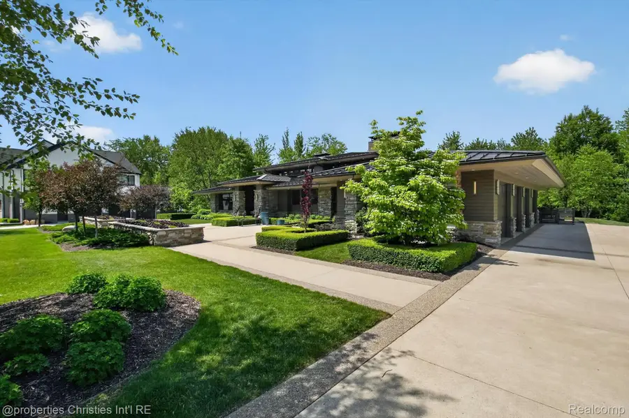 22635 Evergreen Court, Novi, MI 48374 - #3