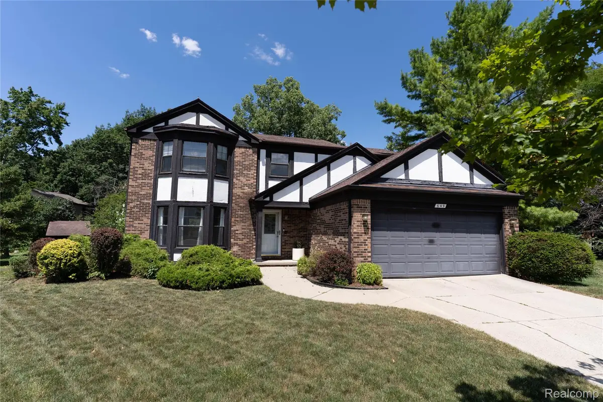 649 Bedford Drive, Westland, MI 48185 - #1