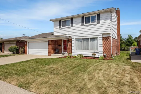30552 Moulin Avenue, Warren, MI 48088