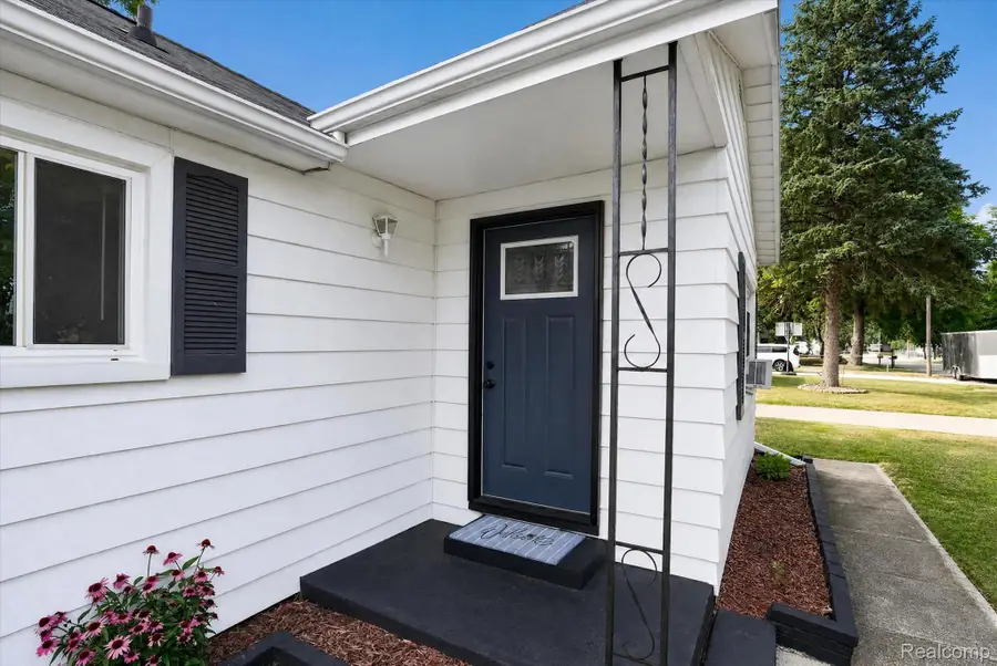 914 State Street, Owosso, MI 48867 - #2