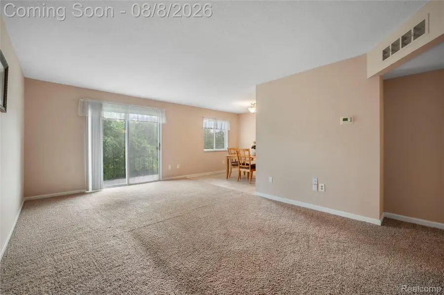 5283 Highland Road #205, Waterford, MI 48327 - #3