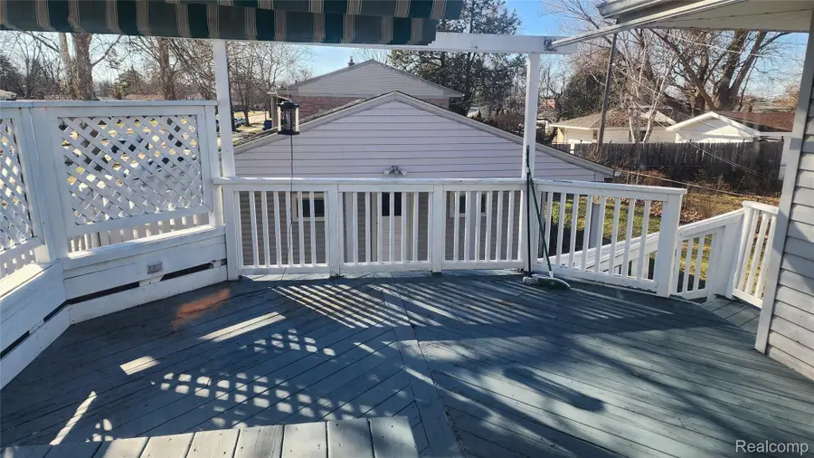 28621 Milton Avenue, Warren, MI 48092 - #3