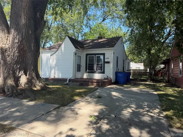 11299 Chalmers Avenue, Warren, MI 48089