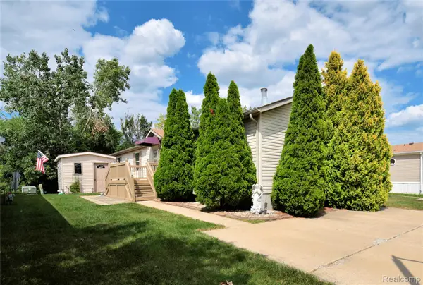 2147 Zack Ridge Drive, Newport, MI 48166