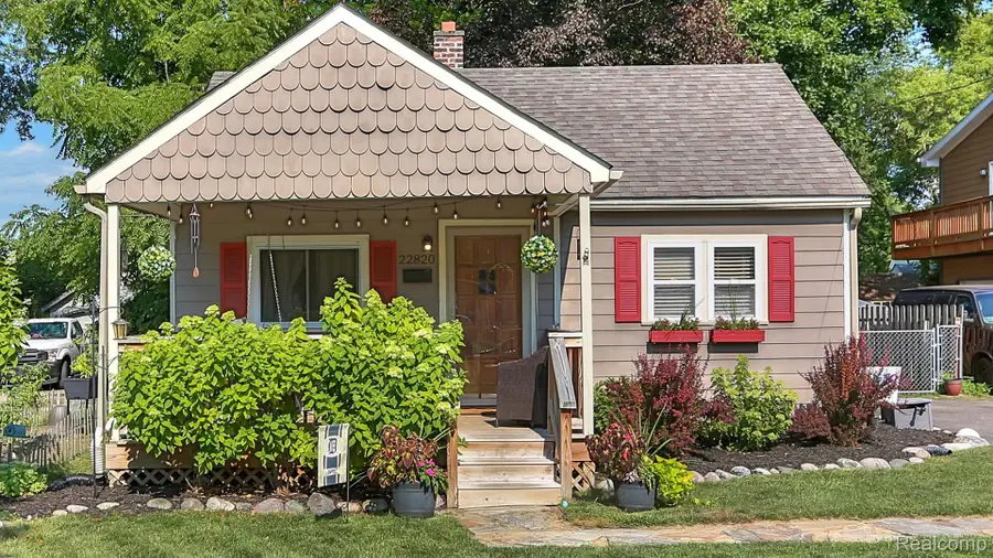 22820 Power Road, Farmington, MI 48336 - #2