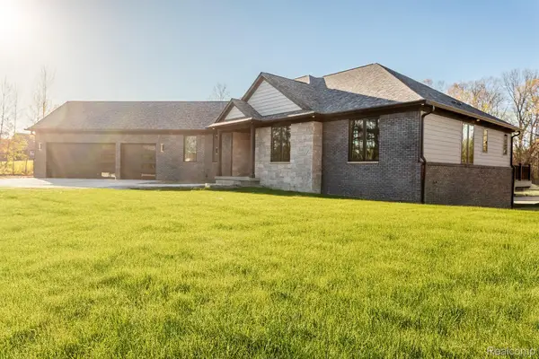 16665 Kings Fairway Lane, GrandBlanc, MI 48439