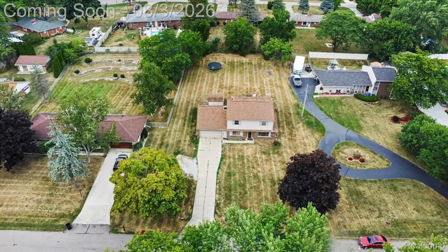 2451 Valley Lane Drive, Grand Blanc, MI 48439 - #3