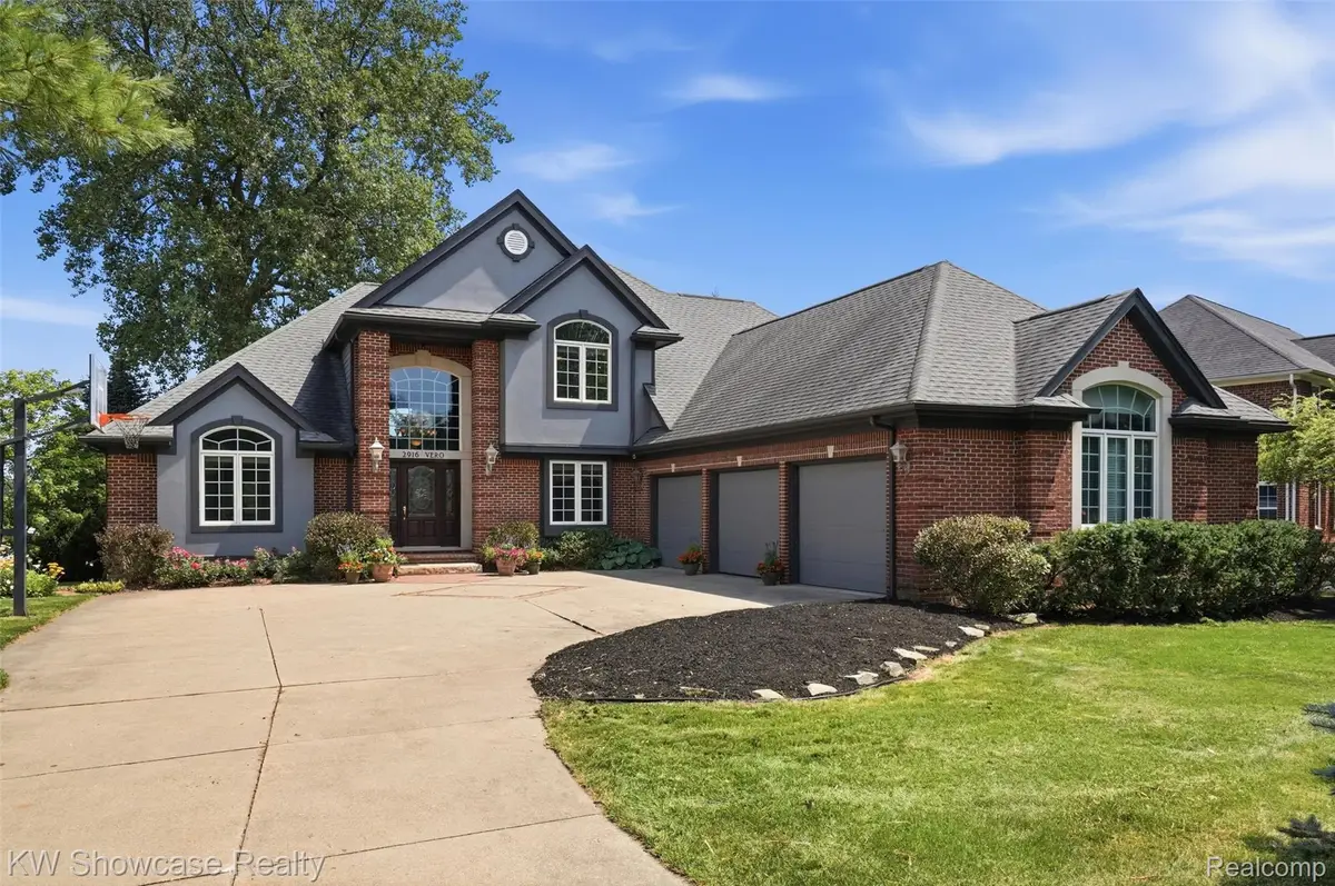 2916 Vero Drive, Highland, MI 48356 - #1