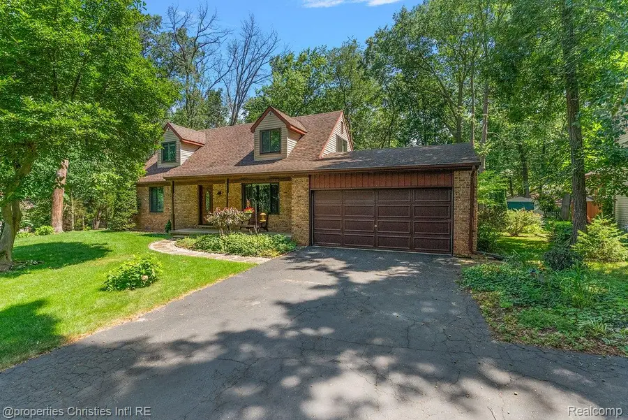 2325 Horace Street, West Bloomfield, MI 48324 - #2