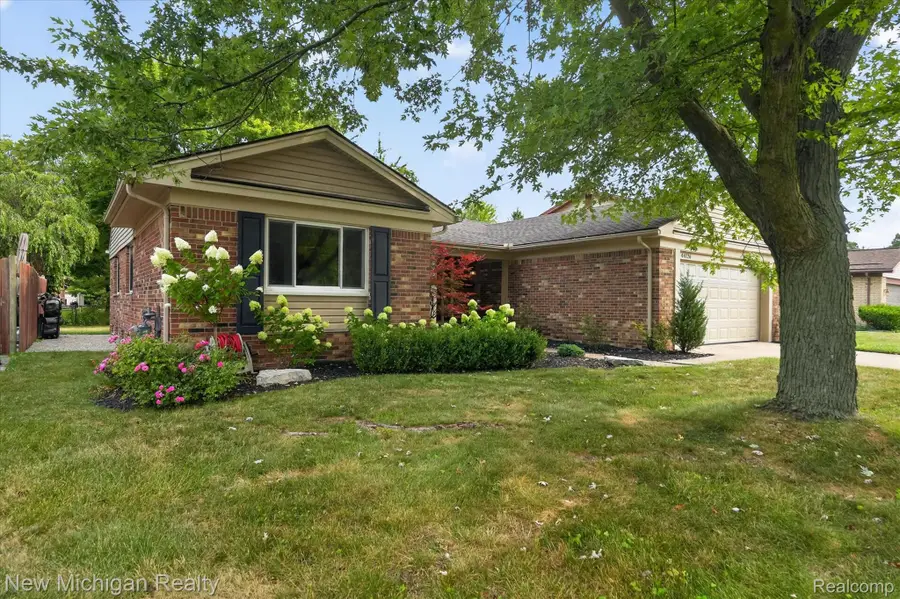 44126 Leeann Lane, Canton, MI 48187 - #2