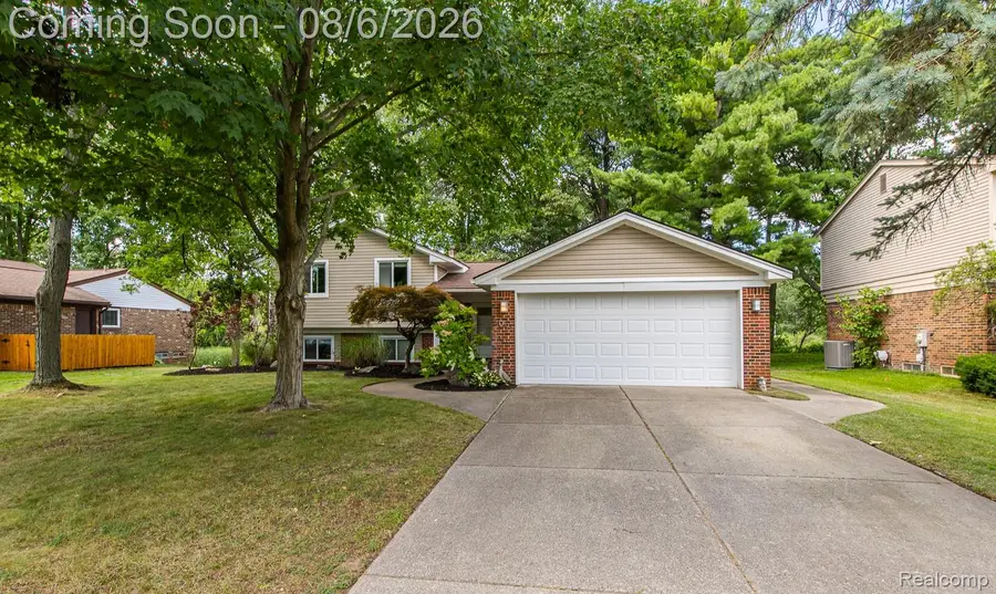 5091 Timber Ridge Trail, Clarkston, MI 48346 - #2