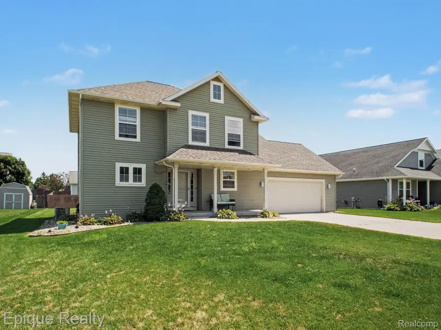 8686 Summer Ridge Drive, Freeland, MI 48623 - #2