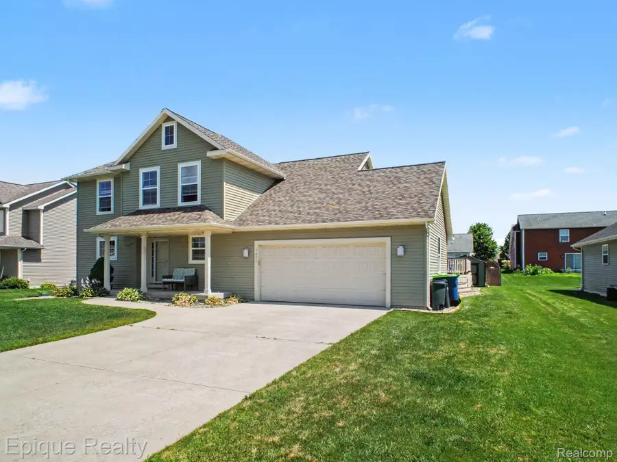 8686 Summer Ridge Drive, Freeland, MI 48623 - #3