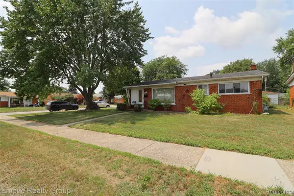 5190 Westlake Street, DearbornHeights, MI 48125