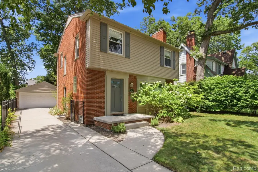 1117 N Pleasant Street, Royal Oak, MI 48067 - #2