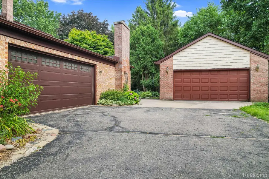 3652 Mount Vernon Court, Highland, MI 48356 - #3