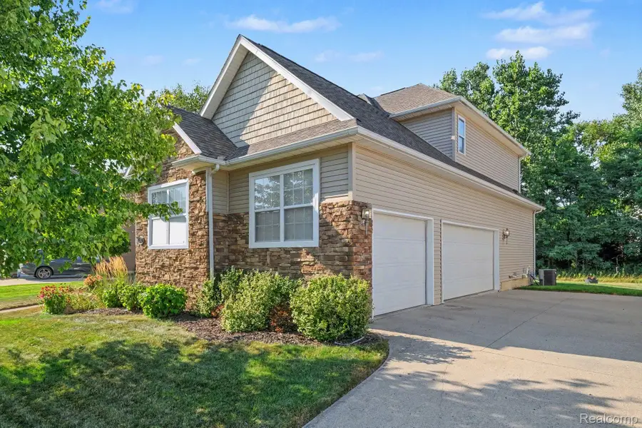 4141 Oak Street, Grand Blanc, MI 48439 - #3