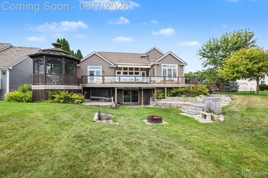 10654 W Braemar, Holly, MI 48442 - #3