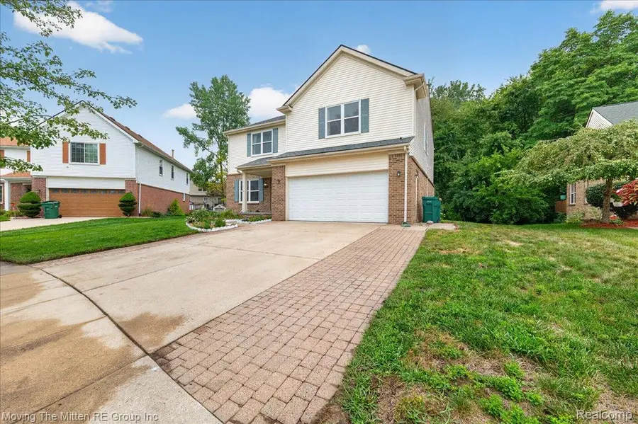 42116 Richmond Drive, Belleville, MI 48111 - #2