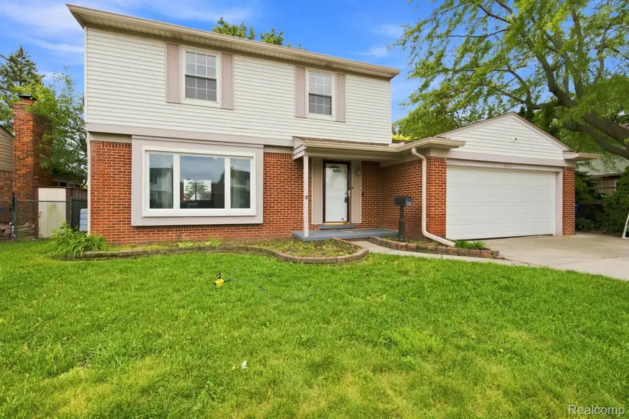 4728 Stilwell Drive, Warren, MI 48092 - #3