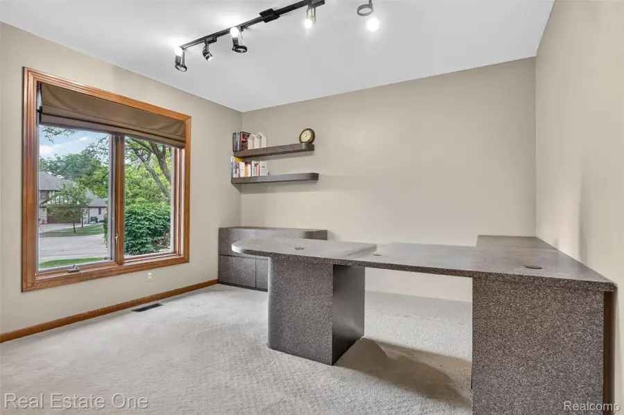 6730 Whiting Drive, Troy, MI 48098 - #3