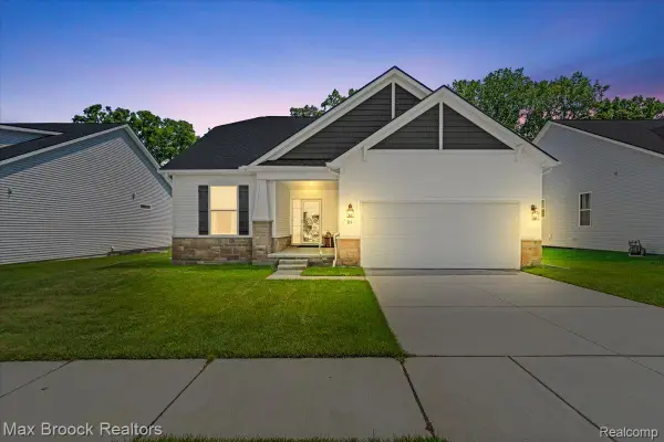 85 Coppice Way, WhiteLake, MI 48386