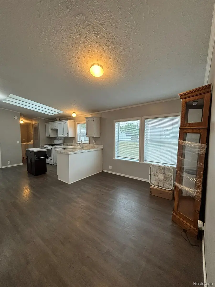 4175 Greenbriar Boulevard, Burton, MI 48529 - #2