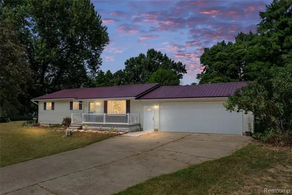 5220 Rockway Drive, Columbiaville, MI 48421