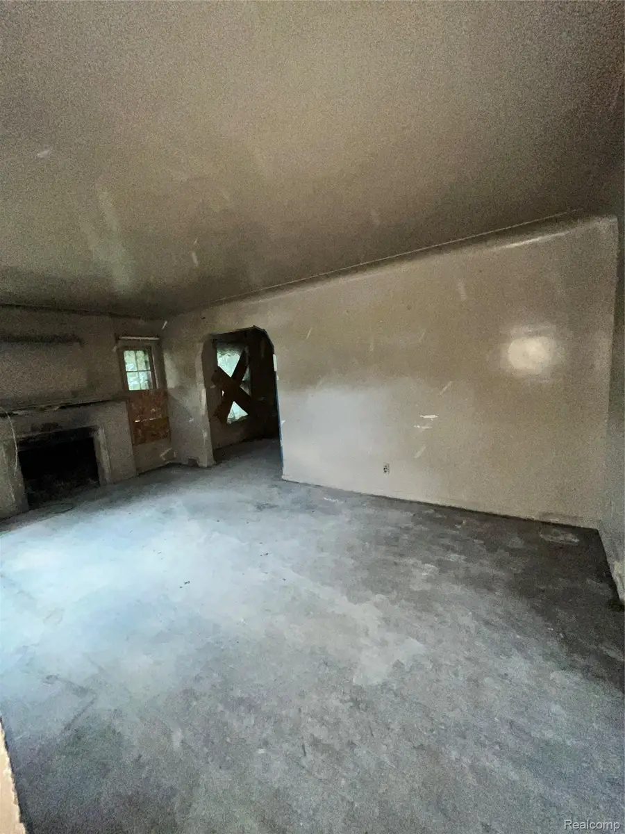 10565 Wayburn Street, Detroit, MI 48224 - #3