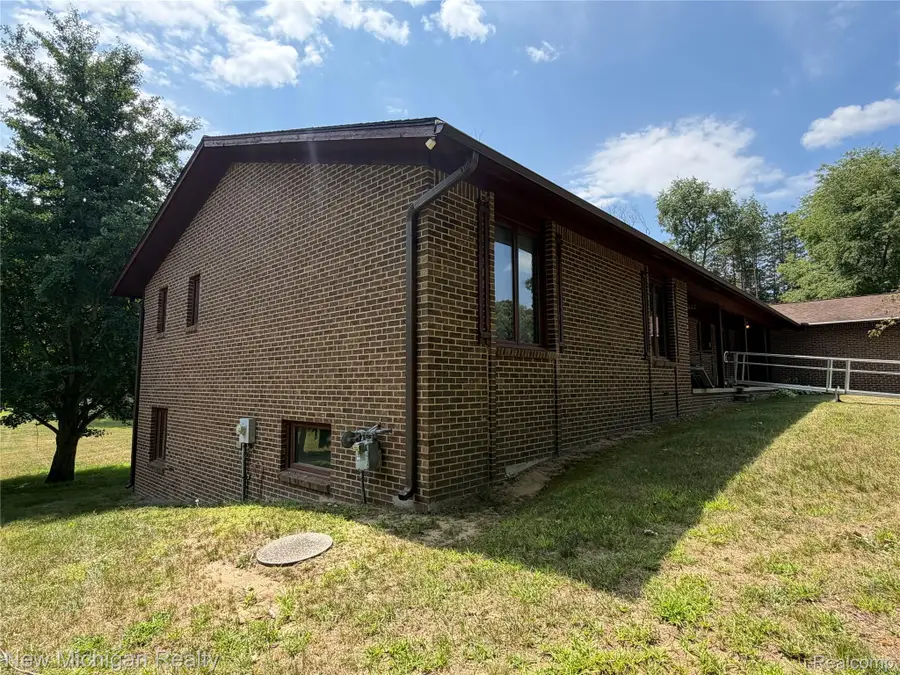 2360 Lerwick Lane, Milford, MI 48381 - #2