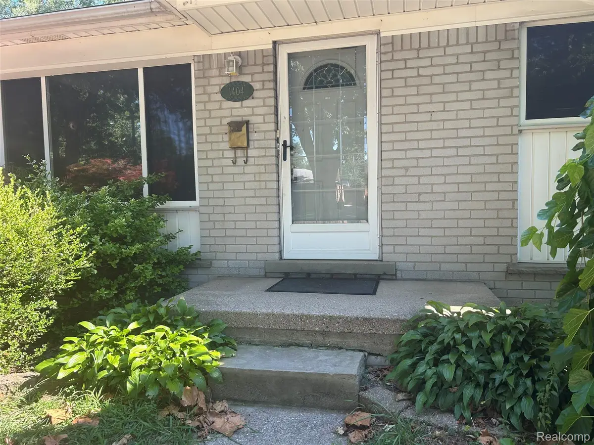 1404 Diana Avenue, Madison Heights, MI 48071 - #1