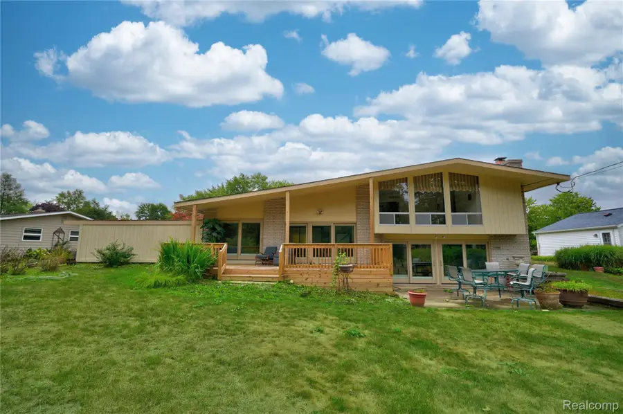 6291 Westview Drive, Grand Blanc, MI 48439 - #3
