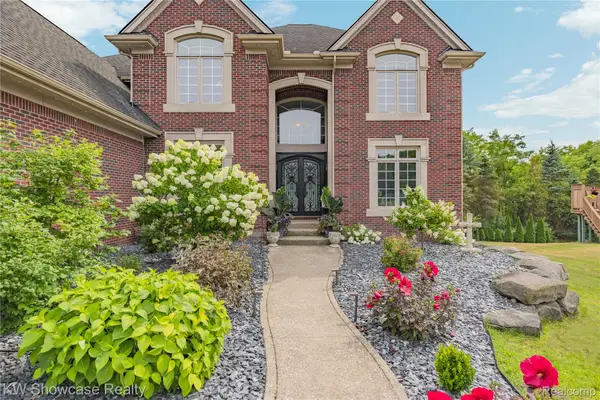 1803 Applebrook Drive, CommerceTwp, MI 48382