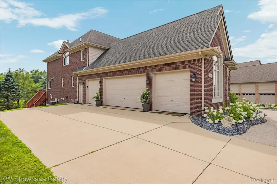 1803 Applebrook Drive, Commerce Township, MI 48382 - #3