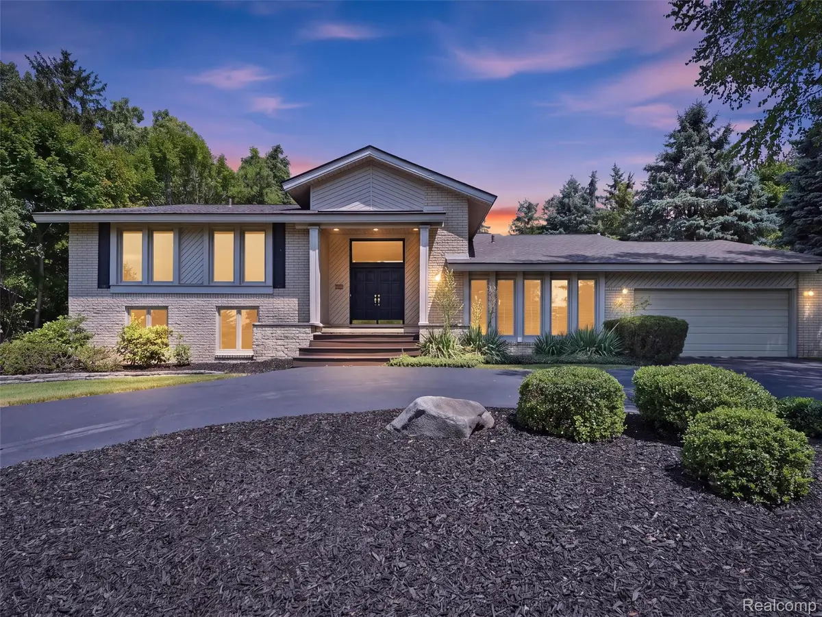 3300 Woodview Lake Road, West Bloomfield, MI 48323 - #1