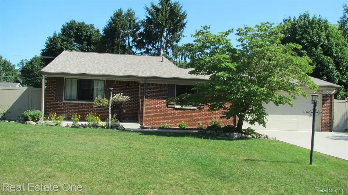 1858 Lerene Drive, Commerce, MI 48390 - #1