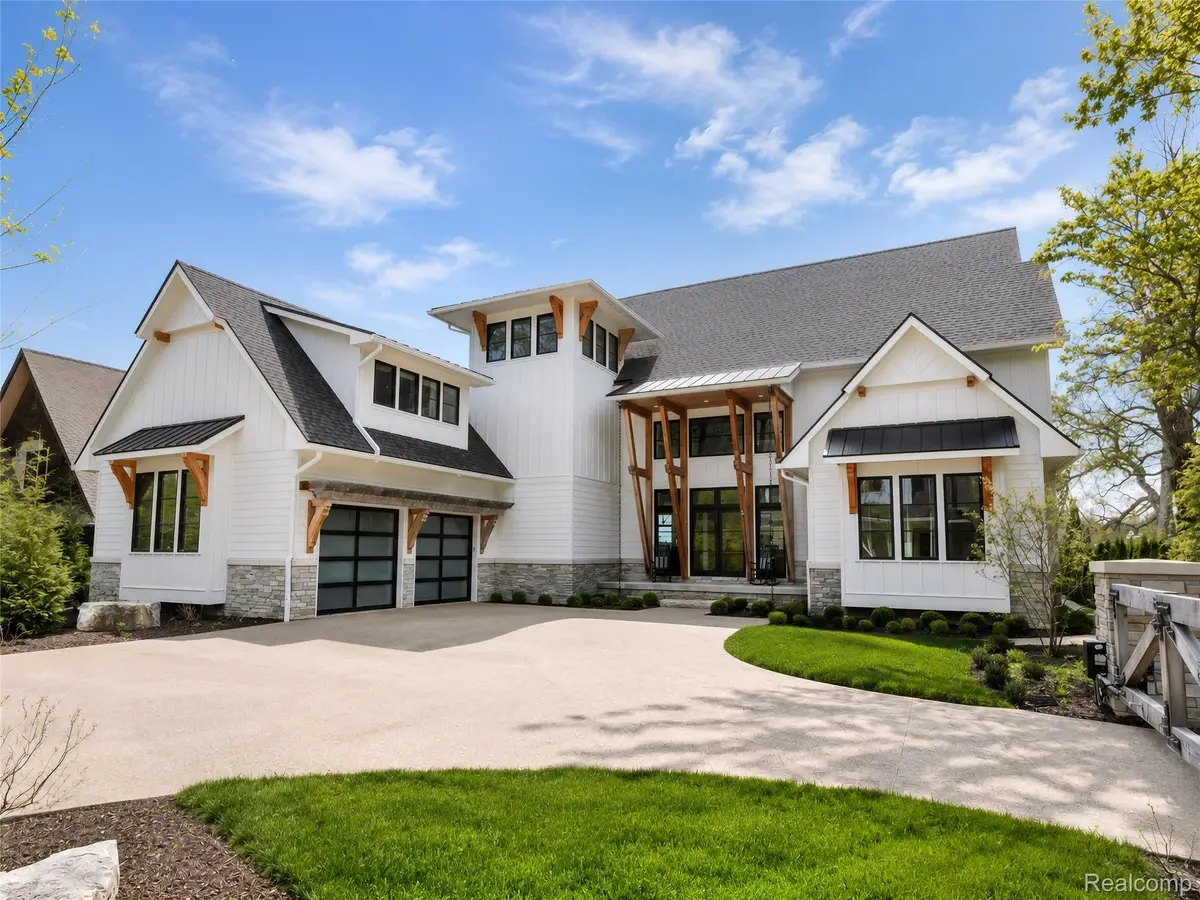 12530 Woodhull Landing, Fenton, MI 48430 - #1