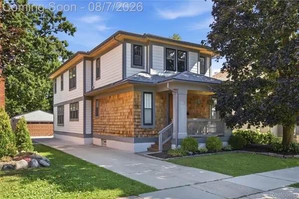 705 E Farnum Avenue, RoyalOak, MI 48067
