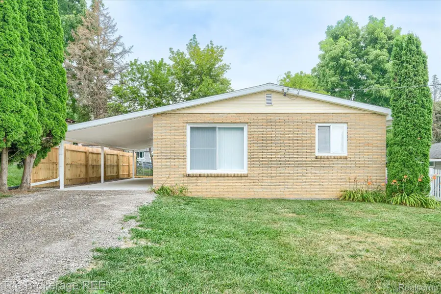 761 Louisa Street, Mount Morris, MI 48458 - #3