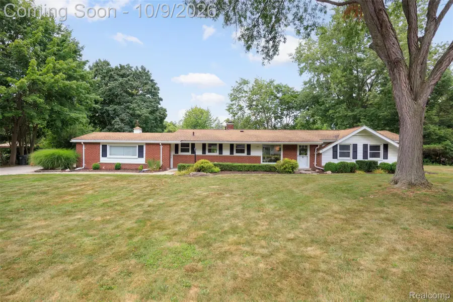 455 Donegal Drive, Rochester Hills, MI 48309 - #2