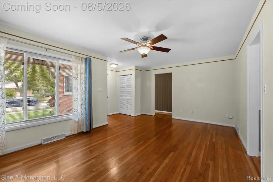 1023 N Kenwood Avenue, Royal Oak, MI 48067 - #3