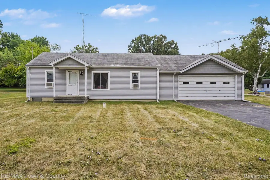 1103 Kingston Avenue, Flint, MI 48507 - #3