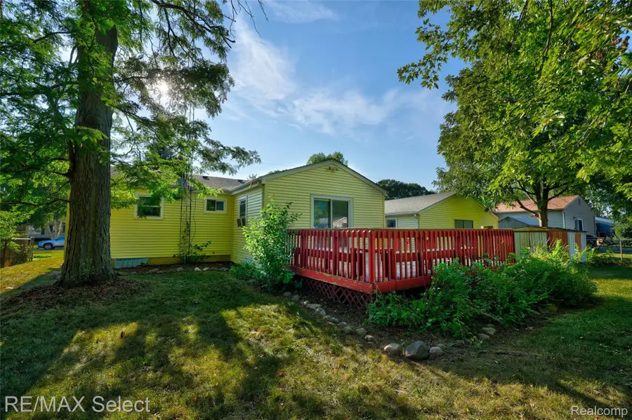 4367 Ashlawn Drive, Flint, MI 48507 - #3