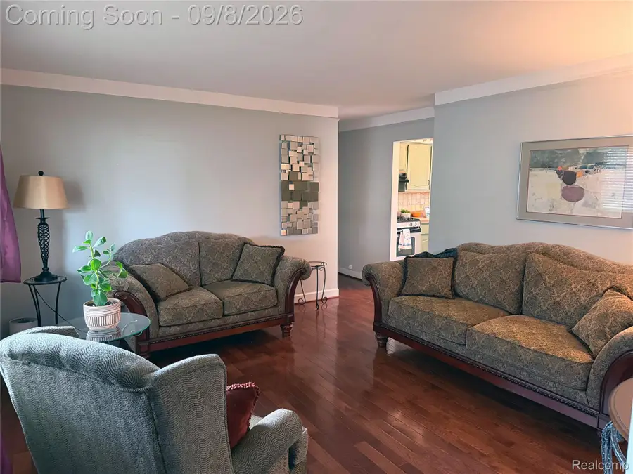 31524 Windsor Street, Garden City, MI 48135 - #3
